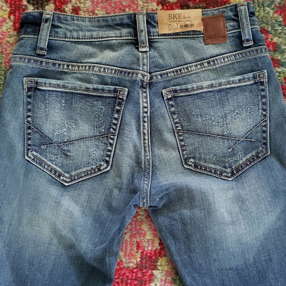 Buckle BKE Stella Mid Rise skinny jeans